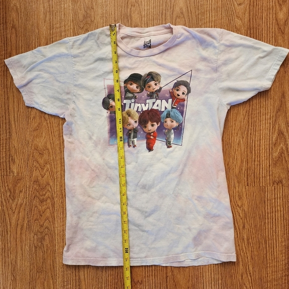 BTS TinyTAN Short Sleeve shirt size M - Picture 8 of 9